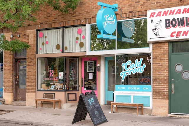 246 Griggs St S, Saint Paul, MN 55105 - view of building exterior