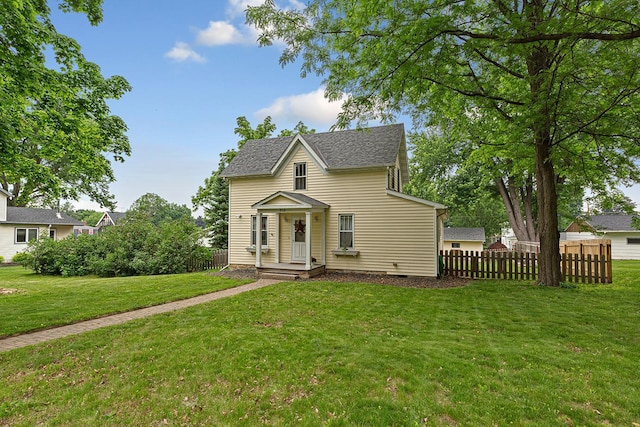 310 Belle St W, Cannon Falls, MN 55009 - traditional-style house featuring roof with shingles