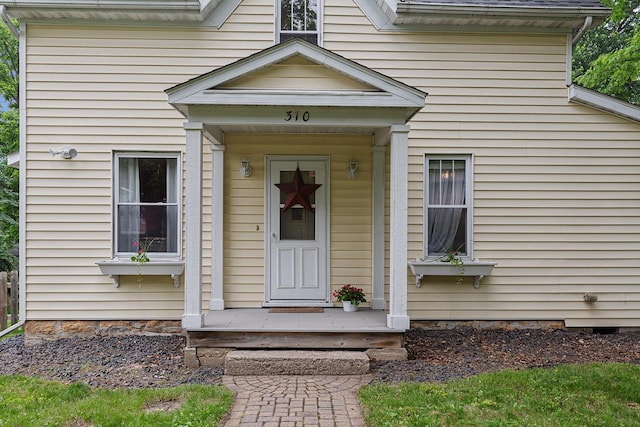 310 Belle St W, Cannon Falls, MN 55009 - entrance to property