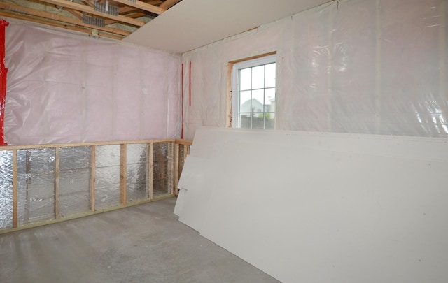 1046 Roosevelt St S, Cambridge, MN 55008 - view of below grade area