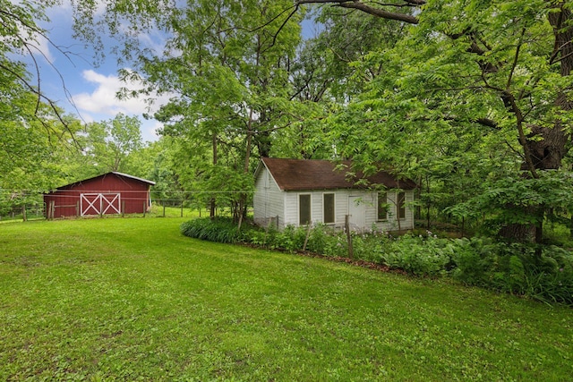 8482 150th St E, Northfield Twp, MN 55057 - view of yard with a barn and an outbuilding