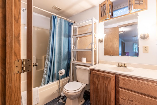 687 Jenks Ave, Saint Paul, MN 55106 - bathroom featuring shower / bathtub combination with curtain, vanity, and toilet
