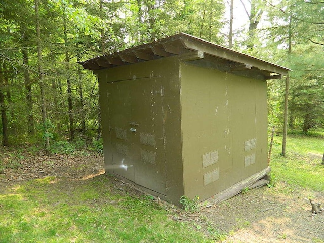3749 Grizzly Ln, Barnum Twp, MN 55707 - view of outbuilding featuring a wooded view