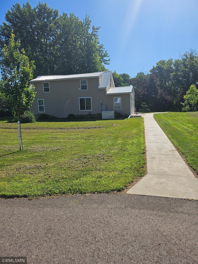 315 Rochester Ave, Montevideo, MN 56265 - photo 2