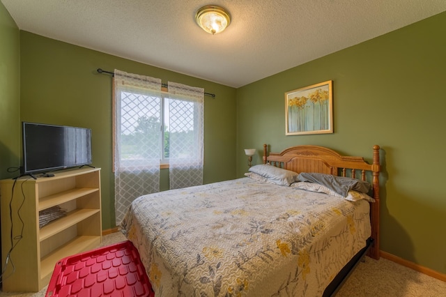920 9th St, Rush City, MN 55069 - bedroom featuring carpet floors and a textured ceiling