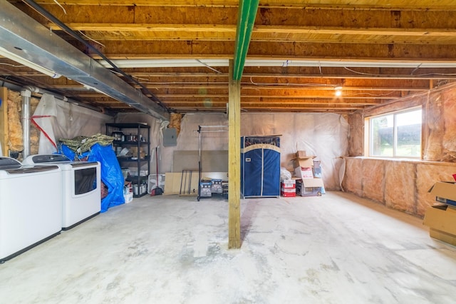 920 9th St, Rush City, MN 55069 - basement featuring washer and clothes dryer