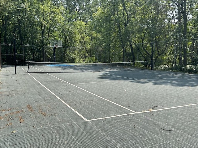 1813 Stinson Blvd, New Brighton, MN 55112 - view of tennis court