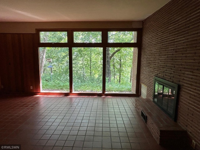 11209 Oak Ridge Ln W, Minnetonka, MN 55305 - unfurnished living room with tile patterned floors