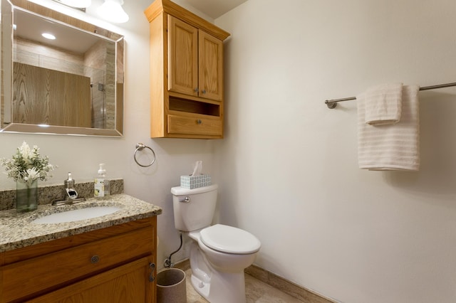2230 Lower Afton Rd E, Saint Paul, MN 55119 - bathroom featuring vanity, toilet, and a shower