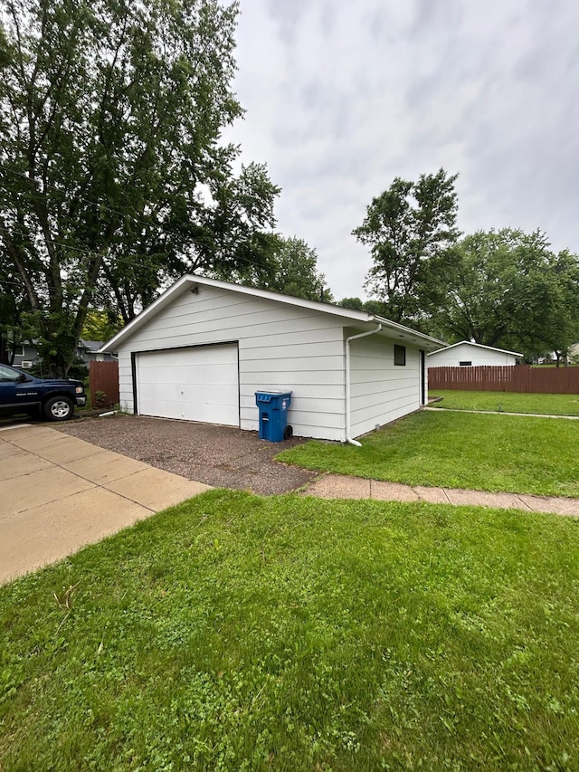 720 5th Ave N, Sauk Rapids, MN 56379 - view of detached garage