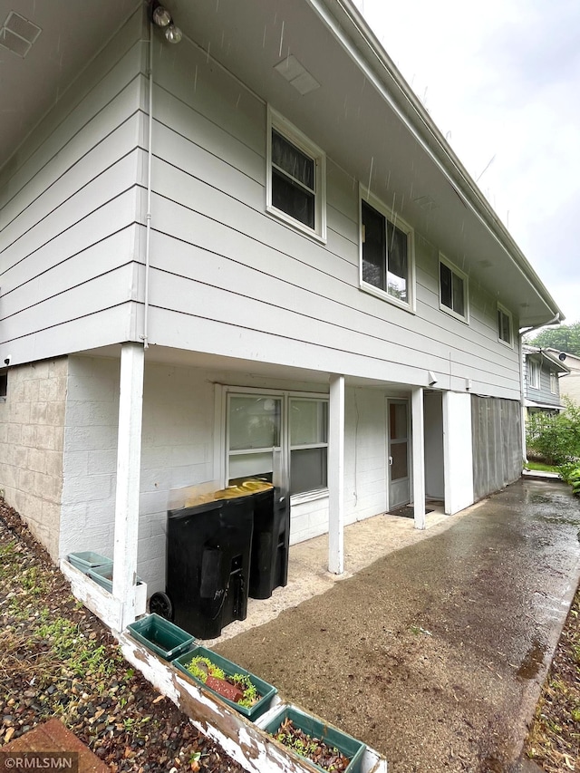1277 Shakopee Ave E, Shakopee, MN 55379 - view of side of home