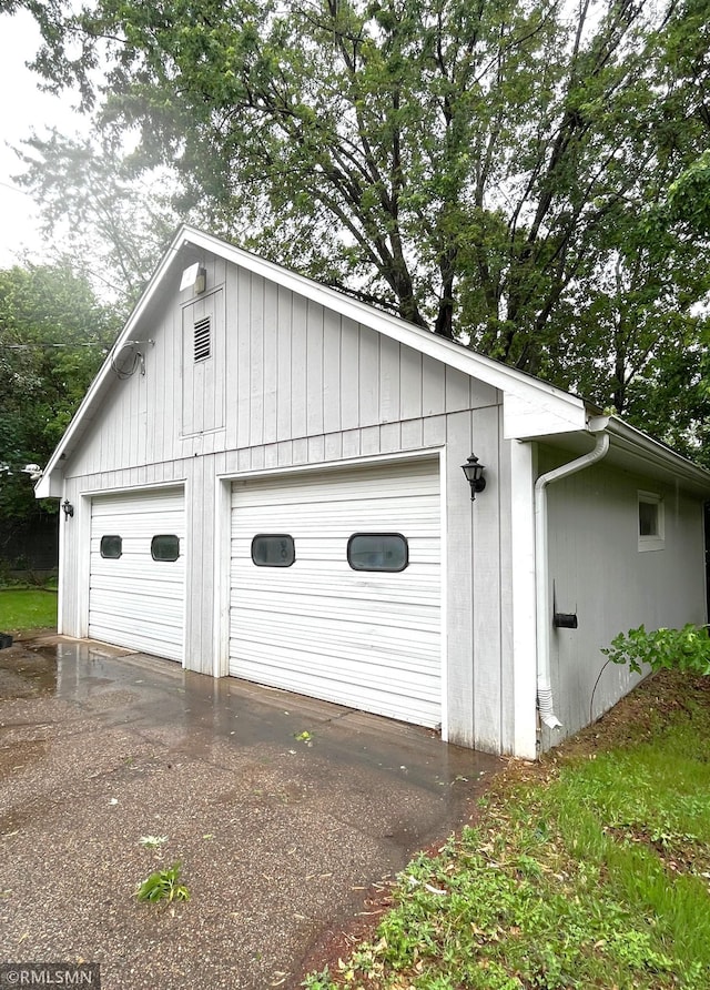 1277 Shakopee Ave E, Shakopee, MN 55379 - view of detached garage