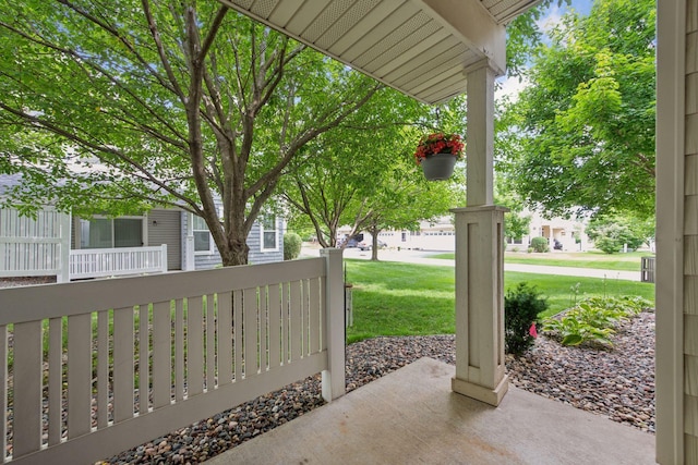 1924 Shamrock Pl, Chaska, MN 55318 - view of patio / terrace