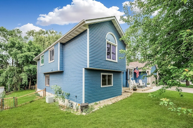 1439 Oakdale Ave W, Saint Paul, MN 55118 - view of property exterior with central air condition unit