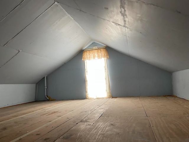 4921 Fremont Ave N, Minneapolis, MN 55430 - bonus room with vaulted ceiling