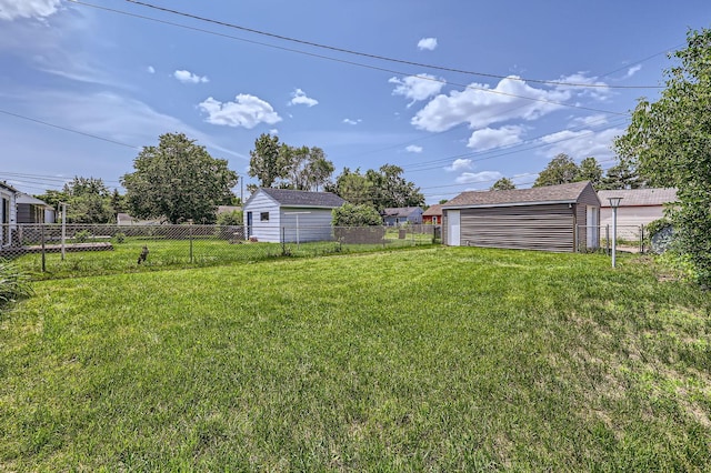 4921 Fremont Ave N, Minneapolis, MN 55430 - view of yard