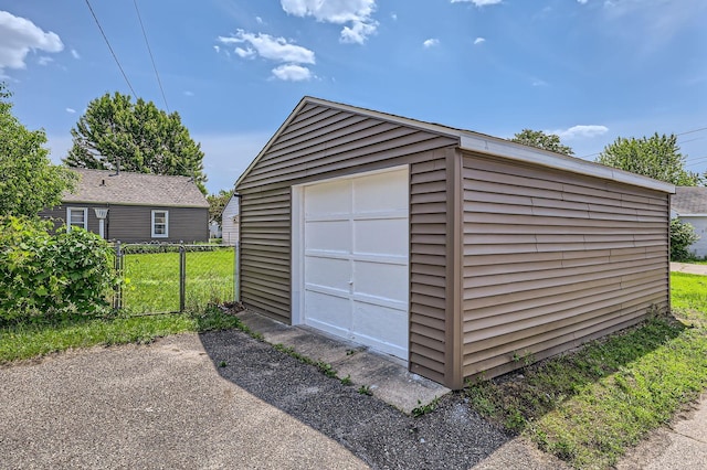 4921 Fremont Ave N, Minneapolis, MN 55430 - view of detached garage