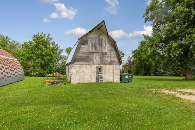51343 20th Ave, Kenyon Twp, MN 55946 - view of barn featuring a yard