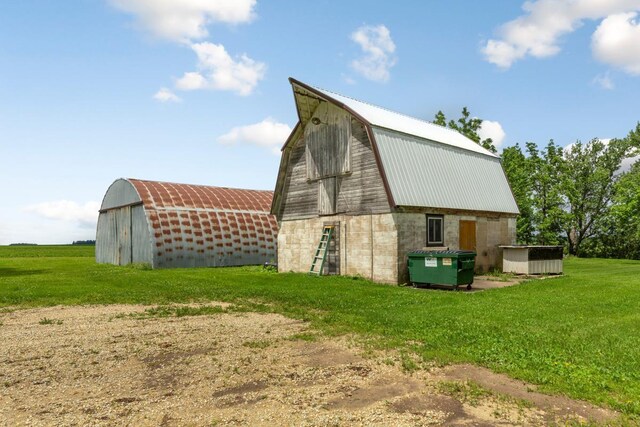 51343 20th Ave, Kenyon Twp, MN 55946 - view of barn featuring a lawn
