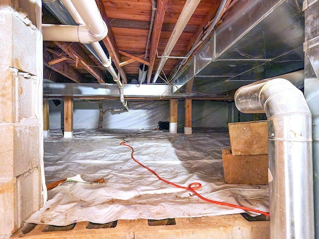 509 Clyde St, West Concord, MN 55985 - view of inside crawl space