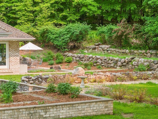 8821 Interlachen Rd, Lake Shore, MN 56468 - view of yard featuring a patio