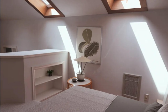 145 Robie St W, Saint Paul, MN 55107 - bedroom featuring a skylight