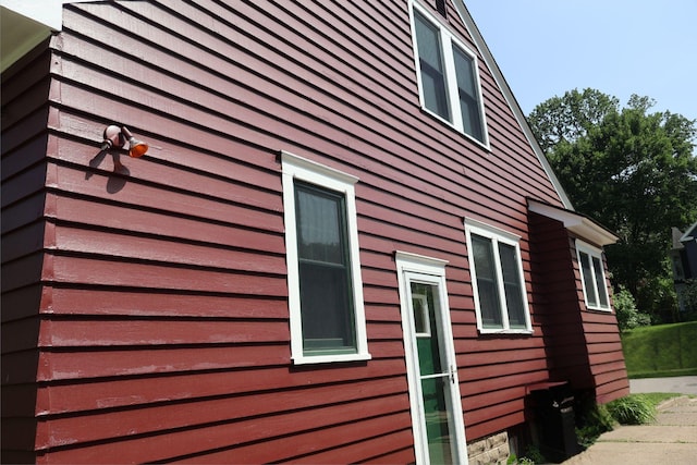 145 Robie St W, Saint Paul, MN 55107 - view of property exterior
