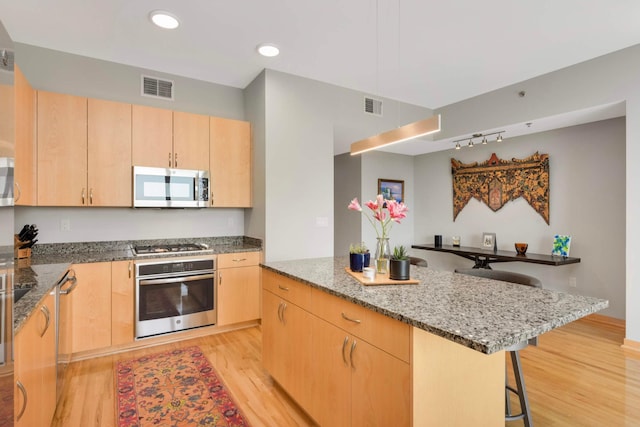 1240 2nd St Unit 817, Minneapolis, MN 55415 - photo 6
