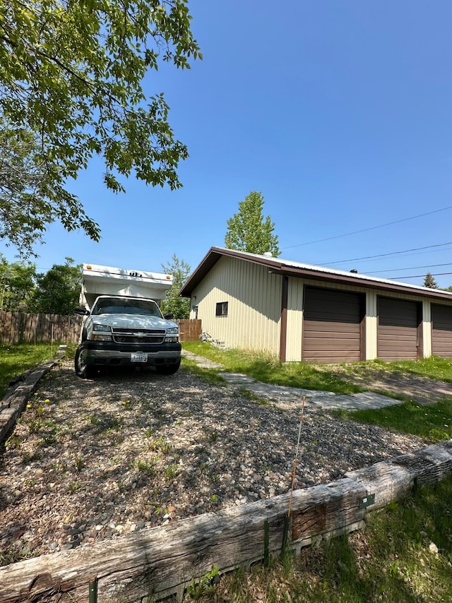 1004 9th St 1006, International Falls, MN 56649 - view of home's exterior featuring an outdoor structure