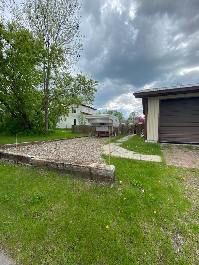1004 9th St 1006, International Falls, MN 56649 - view of yard