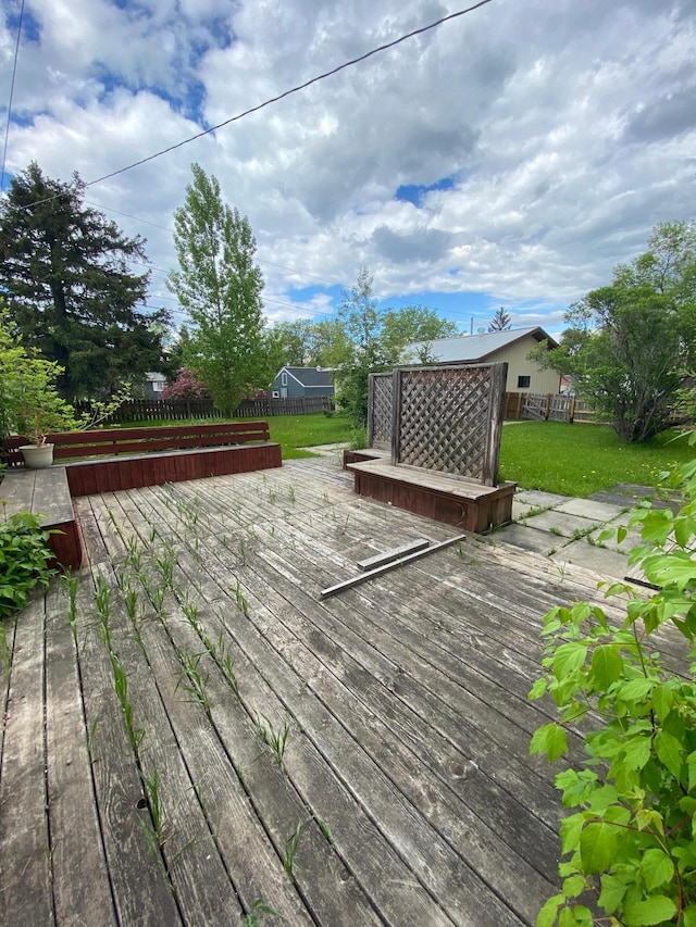 1004 9th St 1006, International Falls, MN 56649 - view of deck