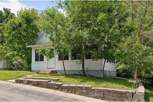 1575 Finch Ln, Mound, MN 55364
