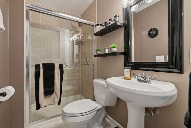 20561 Jade Cir, Lakeville, MN 55044 - full bathroom with toilet and a shower stall