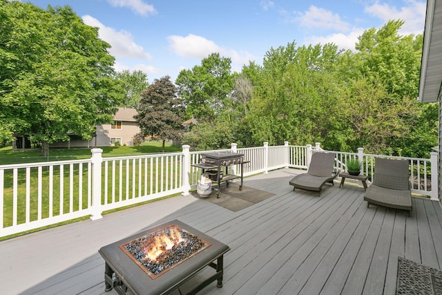 20561 Jade Cir, Lakeville, MN 55044 - deck with an outdoor fire pit and a yard