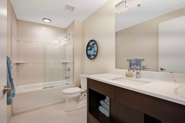 1240 2nd St Unit 1120, Minneapolis, MN 55415 - full bath featuring toilet, vanity, shower / tub combination, and tile patterned floors