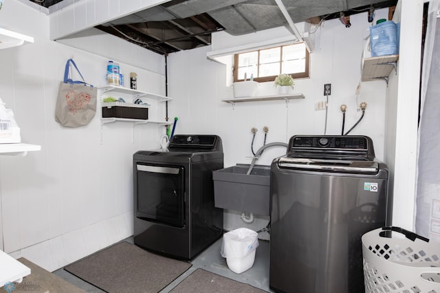 1345 4th St N, Fargo, ND 58102 - washroom with independent washer and dryer