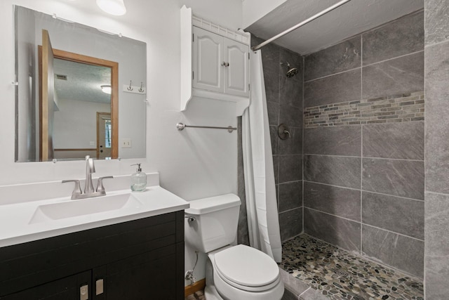 3228 Spruce Trl SW, Prior Lake, MN 55372 - bathroom with vanity and tiled shower