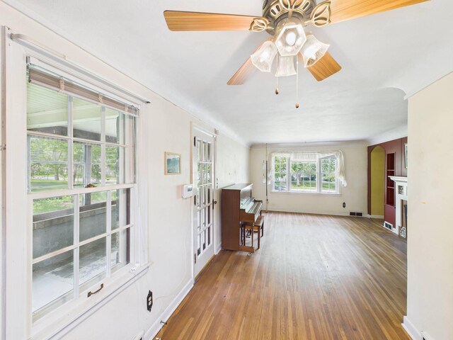 1538 8th Ave SE, Saint Cloud, MN 56304 - sunroom / solarium with arched walkways