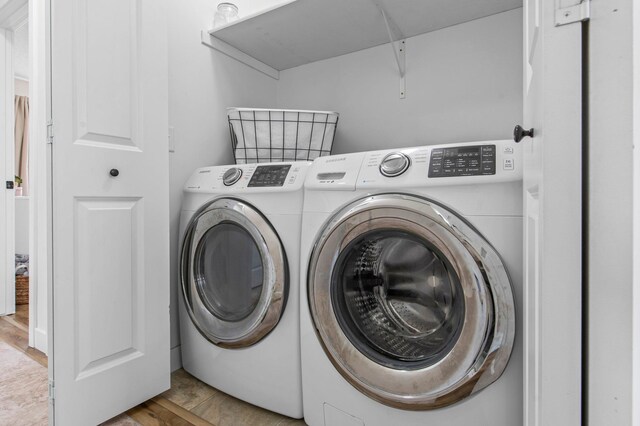 783 Park Brook Rd NW, Isanti, MN 55040 - laundry area featuring washer and dryer