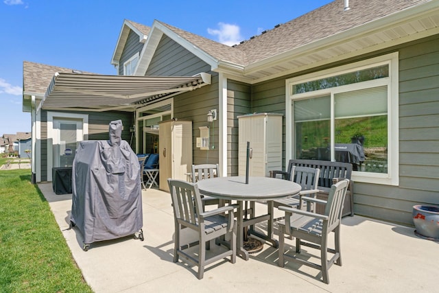 1884 Alexander Rd NE, Rochester, MN 55906 - view of patio featuring outdoor dining space
