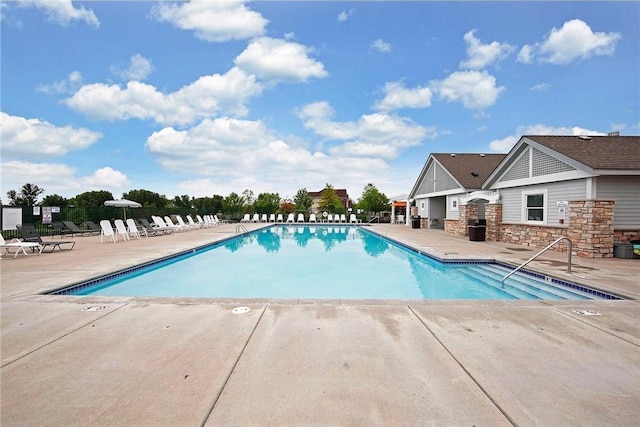3537 Cherry Ln Unit C, Woodbury, MN 55129 - community pool featuring a patio area