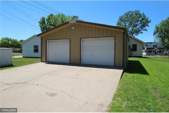 132 4th Ave N, Waite Park, MN 56387 - view of detached garage