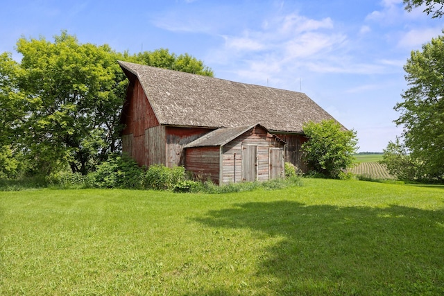 35746 585th Ave, Lafayette, MN 56054 - view of barn with a yard