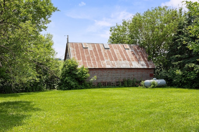 35746 585th Ave, Lafayette, MN 56054 - view of grassy yard featuring an outbuilding