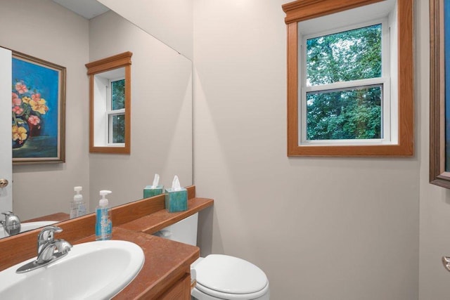 10426 Hidden Oaks Ln N, Champlin, MN 55316 - bathroom featuring vanity and plenty of natural light