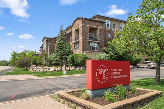13560 Technology Dr Unit 1102, Eden Prairie, MN 55344 - view of community / neighborhood sign