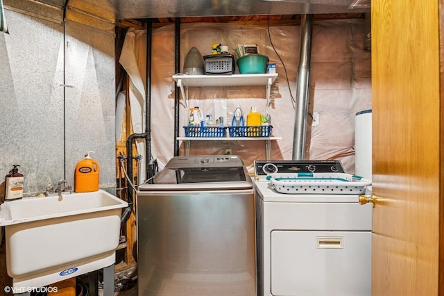 21857 Iden Avenue Pl N, Forest Lake, MN 55025 - laundry area featuring washing machine and clothes dryer