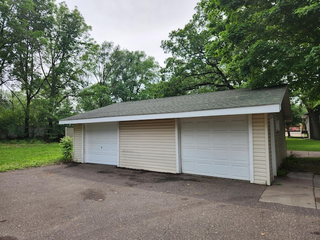412 3rd St, Monticello, MN 55362 - view of detached garage