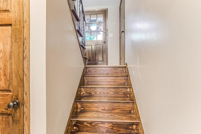 8563 72nd St S, Cottage Grove, MN 55016 - view of stairway