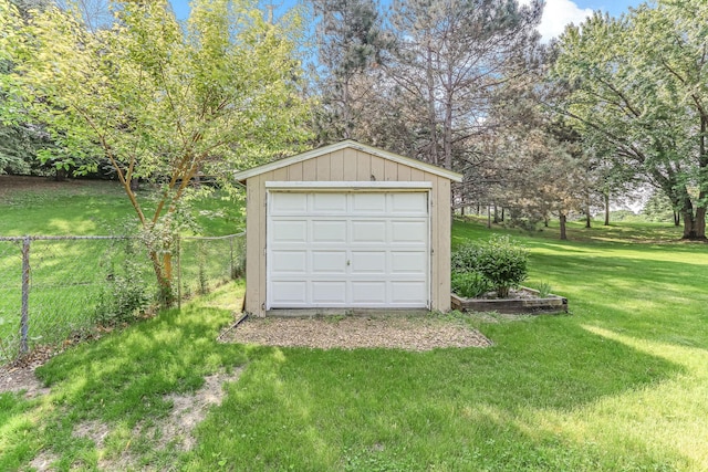 8563 72nd St S, Cottage Grove, MN 55016 - view of garage